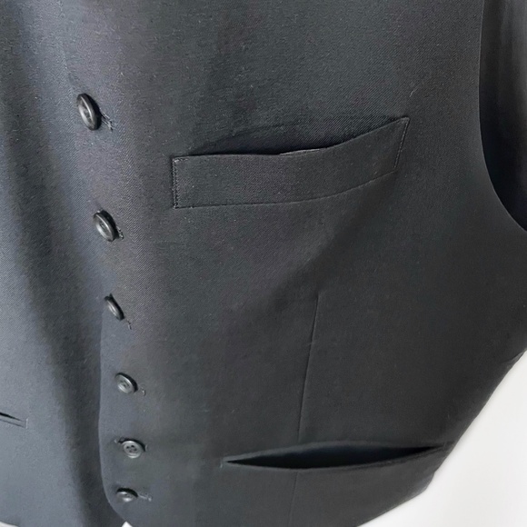 Basic Gear Men's Vest Suit, 3 pcs Black, 38R Jacket and 32"x28" Trousers - Picture 9 of 16